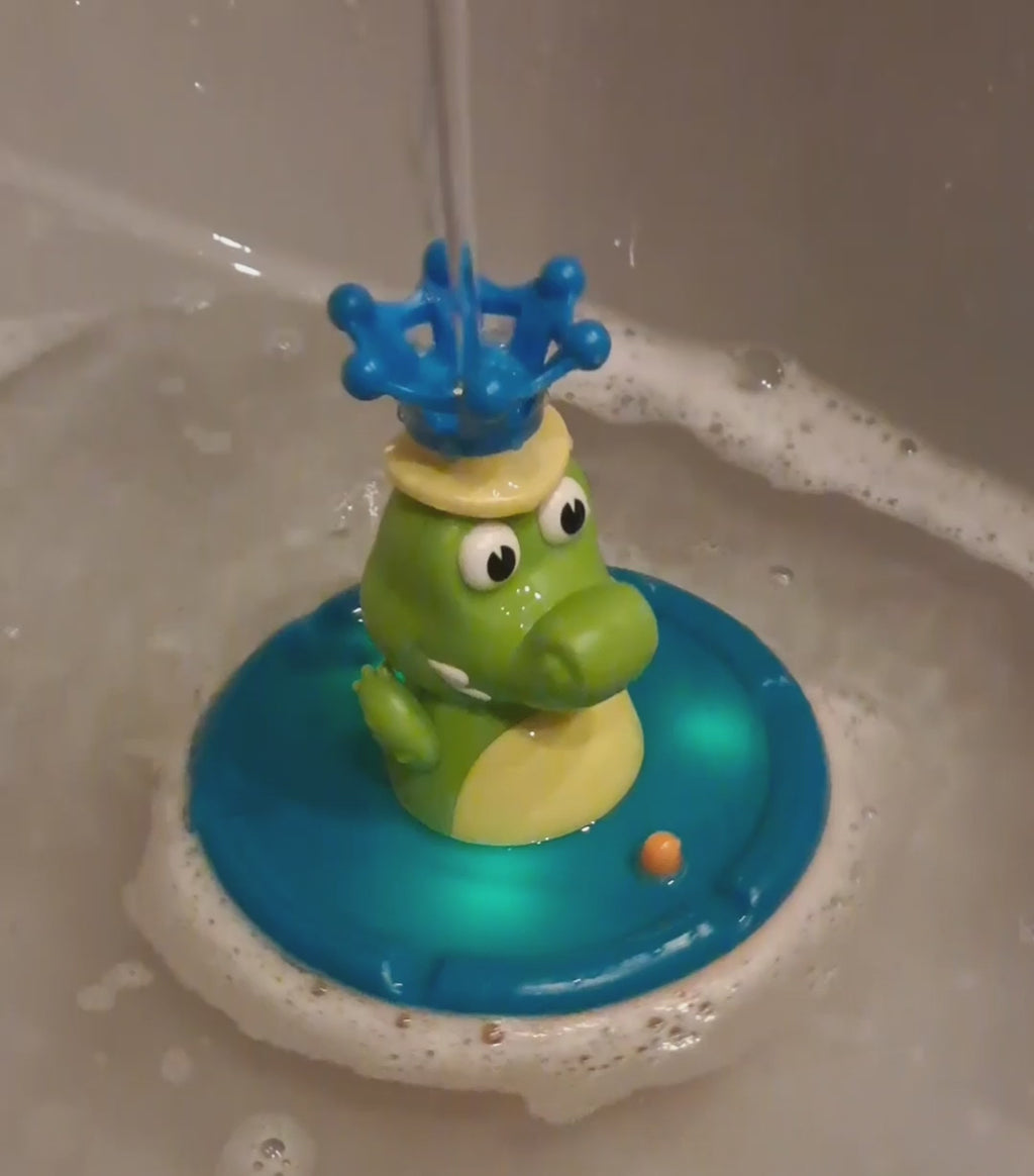 Splashy Crocodile Water Fountain